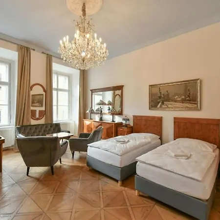 4 Sigle Beds Or 2 Double Beds Luxury * פראג